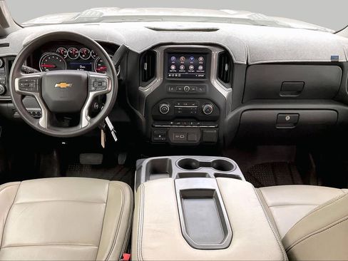 Used 2022 Chevrolet Silverado 2500 Custom w/ Custom Value Package AWD/4WD image 15