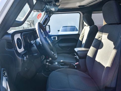 Used 2024 Jeep Wrangler Sport S image 15