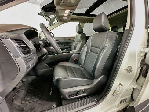 Used 2023 Nissan Rogue SV w/ SV Premium B Package AWD/4WD image 4