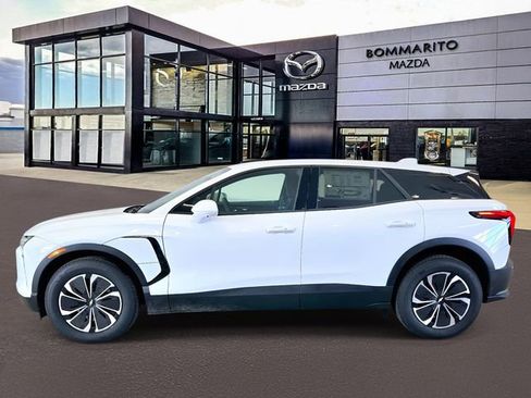 Certified 2025 Chevrolet Blazer EV LT image 2