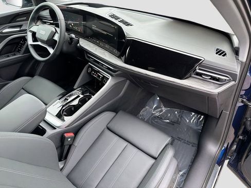 New 2025 Audi Q5 Premium AWD/4WD image 14