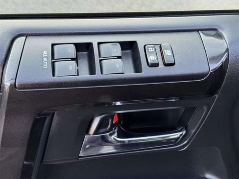 Used 2024 Toyota 4Runner TRD Off-Road Premium image 17