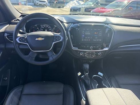 Used 2023 Chevrolet Traverse High Country image 18