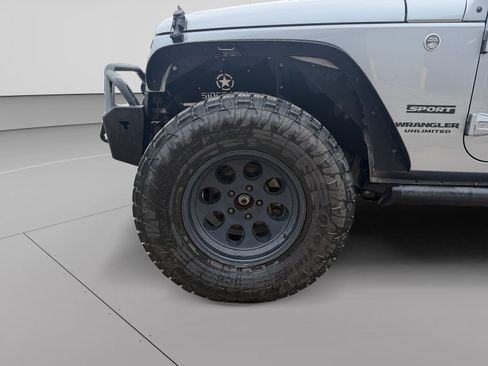 Certified 2017 Jeep Wrangler Unlimited Sport w/ Quick Order Package 24S AWD/4WD image 9