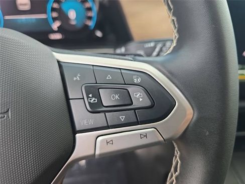Used 2024 Volkswagen Atlas SE FWD image 24