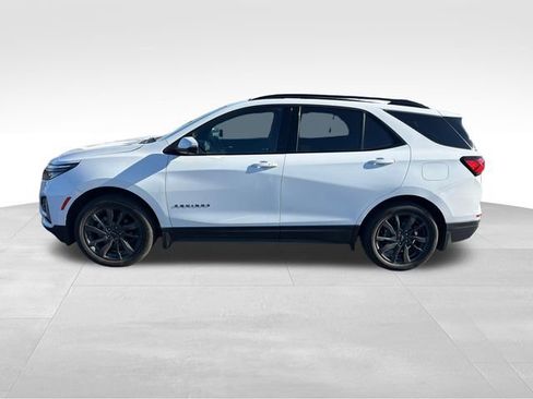 Used 2023 Chevrolet Equinox RS w/ RS Leather Package AWD/4WD image 2