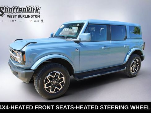 Used 2025 Ford Bronco Outer Banks AWD/4WD image 1