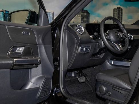 Certified 2022 Mercedes-Benz GLB 250 GLB 250 image 13