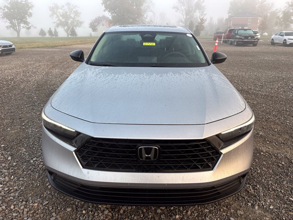 Used 2026 Honda Accord SE image 2