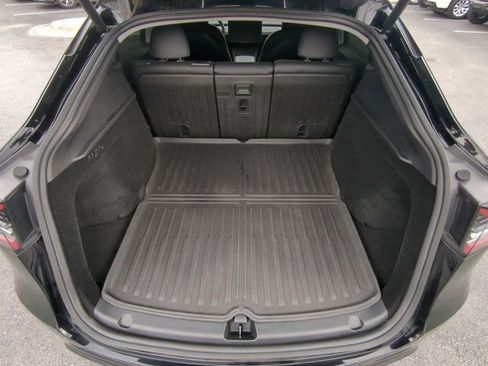 Used 2025 Tesla Model Y Performance image 14
