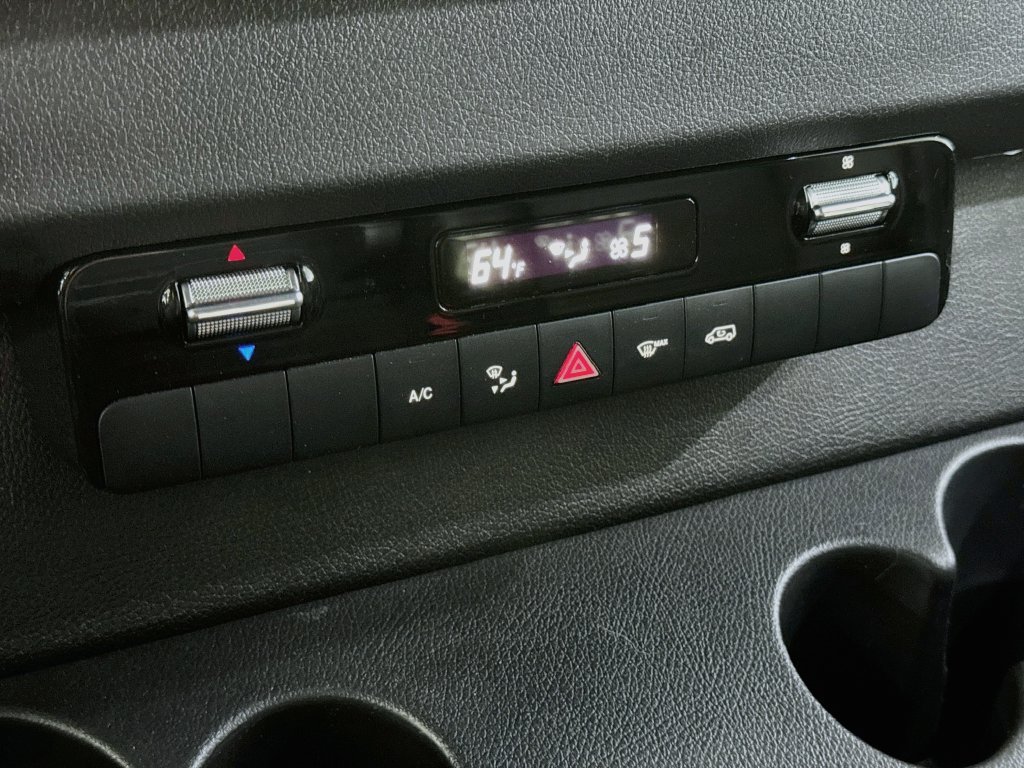 Used 2023 Mercedes-Benz Sprinter 2500 image 18