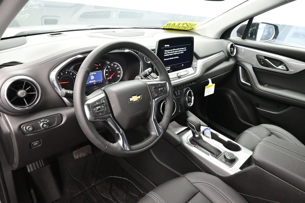 New 2026 Chevrolet Blazer LT w/ Midnight/Sport Edition AWD/4WD image 15