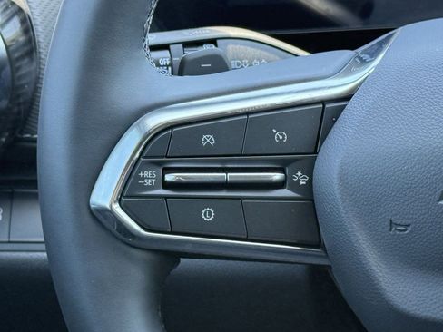 New 2026 Chevrolet Equinox LT FWD image 13