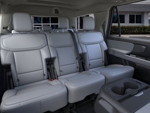 New 2026 Ford Expedition Platinum w/ Driver's Package AWD/4WD image 11