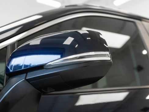 Used 2019 Toyota RAV4 Limited image 8