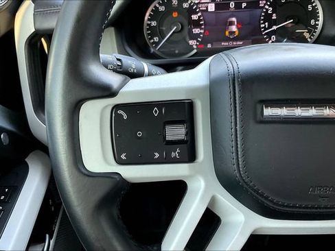 Used 2023 Land Rover Defender 130 X-Dynamic SE AWD/4WD image 13