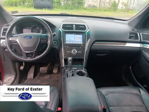 Used 2017 Ford Explorer Limited w/ Equipment Group 301A AWD/4WD image 21