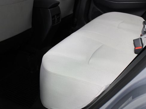 Used 2025 Toyota Corolla Cross L FWD image 22
