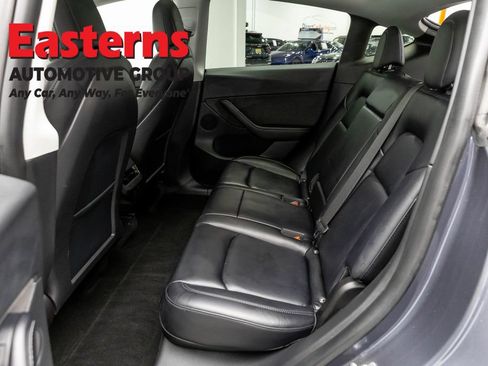 Used 2022 Tesla Model Y Long Range AWD/4WD image 16