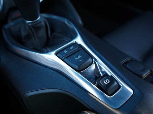 Used 2017 Chevrolet Camaro SS RWD image 27
