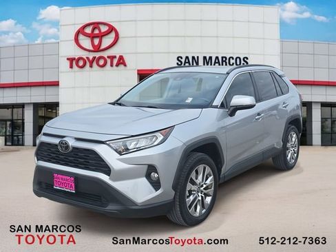 Used 2021 Toyota RAV4 XLE Premium image 1