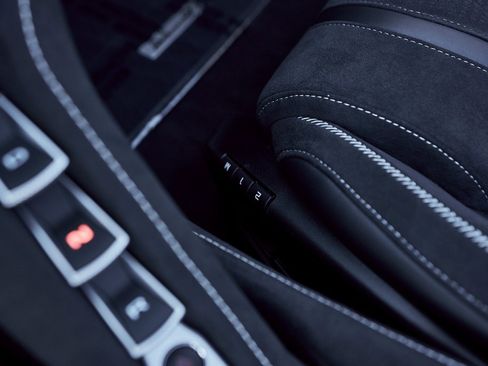 Used 2024 McLaren 750S Spider image 37