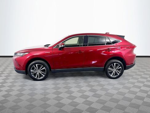 Used 2021 Toyota Venza LE AWD/4WD image 4