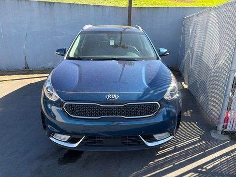 Used 2019 Kia Niro EX w/ Option Group 040 FWD image 7