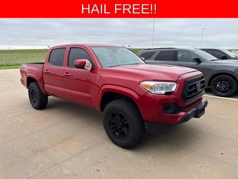Used 2022 Toyota Tacoma SR AWD/4WD image 1