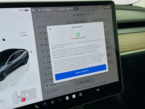 Used 2023 Tesla Model 3 Standard Range image 19