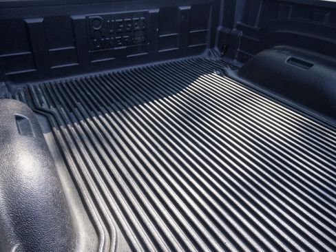 Used 2024 RAM 1500 Classic SLT image 6