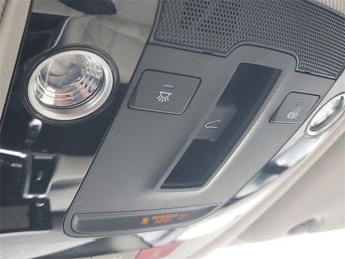 Certified 2023 Kia Sorento SX image 32