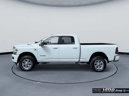 Used 2024 RAM 2500 Laramie AWD/4WD image 8