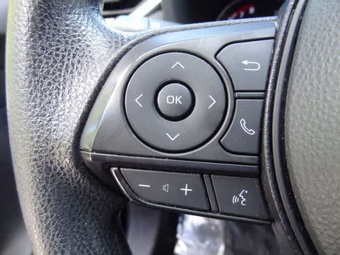 Used 2024 Toyota RAV4 XLE AWD/4WD image 16