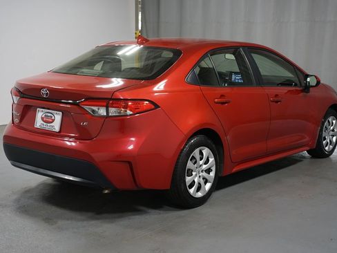 Used 2020 Toyota Corolla LE FWD image 8