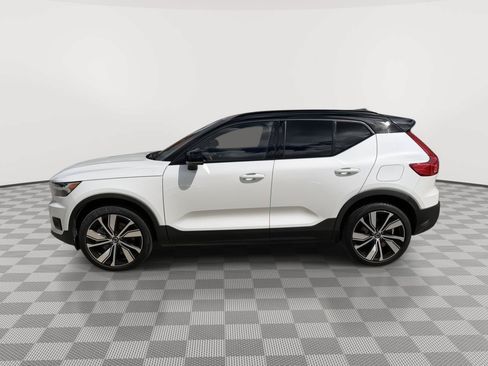Used 2021 Volvo XC40 P8 Recharge w/ Advanced Package AWD/4WD image 4