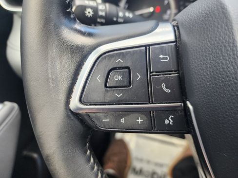 Used 2020 Toyota Highlander XLE image 35