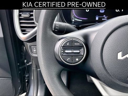 Certified 2023 Kia Soul LX w/ LX Technology Package FWD image 15