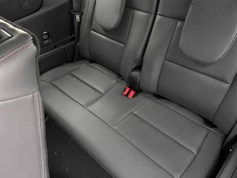 New 2026 Ford Explorer Active w/ Active Comfort Package RWD image 17