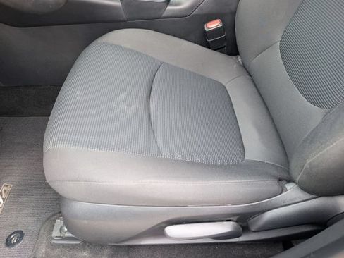 Used 2023 Toyota RAV4 LE AWD/4WD image 23