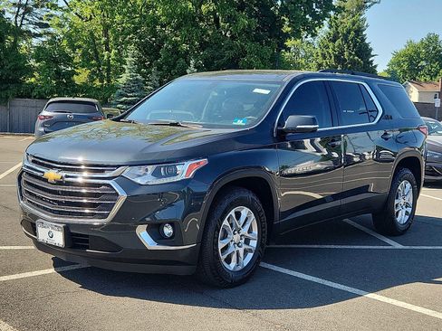Used 2020 Chevrolet Traverse LT AWD/4WD image 3