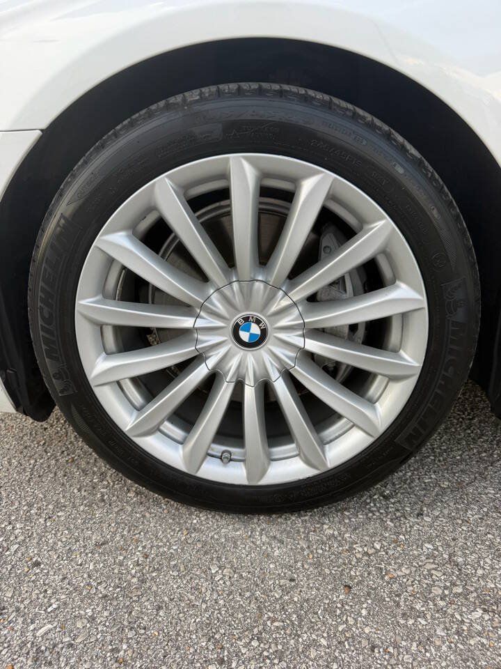 Used 2017 BMW 740i RWD image 16