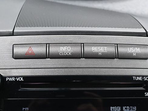 Used 2012 Toyota Venza LE image 21