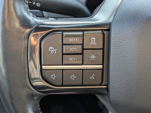 Used 2023 Ford F150 Platinum image 30