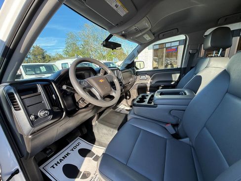Used 2018 Chevrolet Silverado 1500 W/T w/ WT Convenience Package image 5