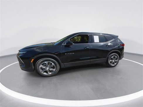 Certified 2023 Chevrolet Blazer LT image 5