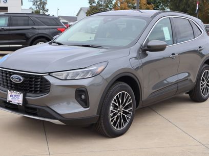 New 2025 Ford Escape SE