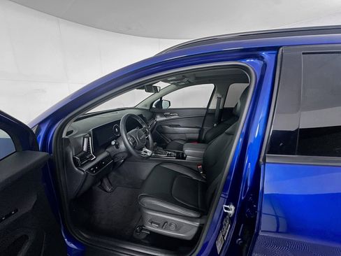 Used 2025 Kia Sportage SX image 13