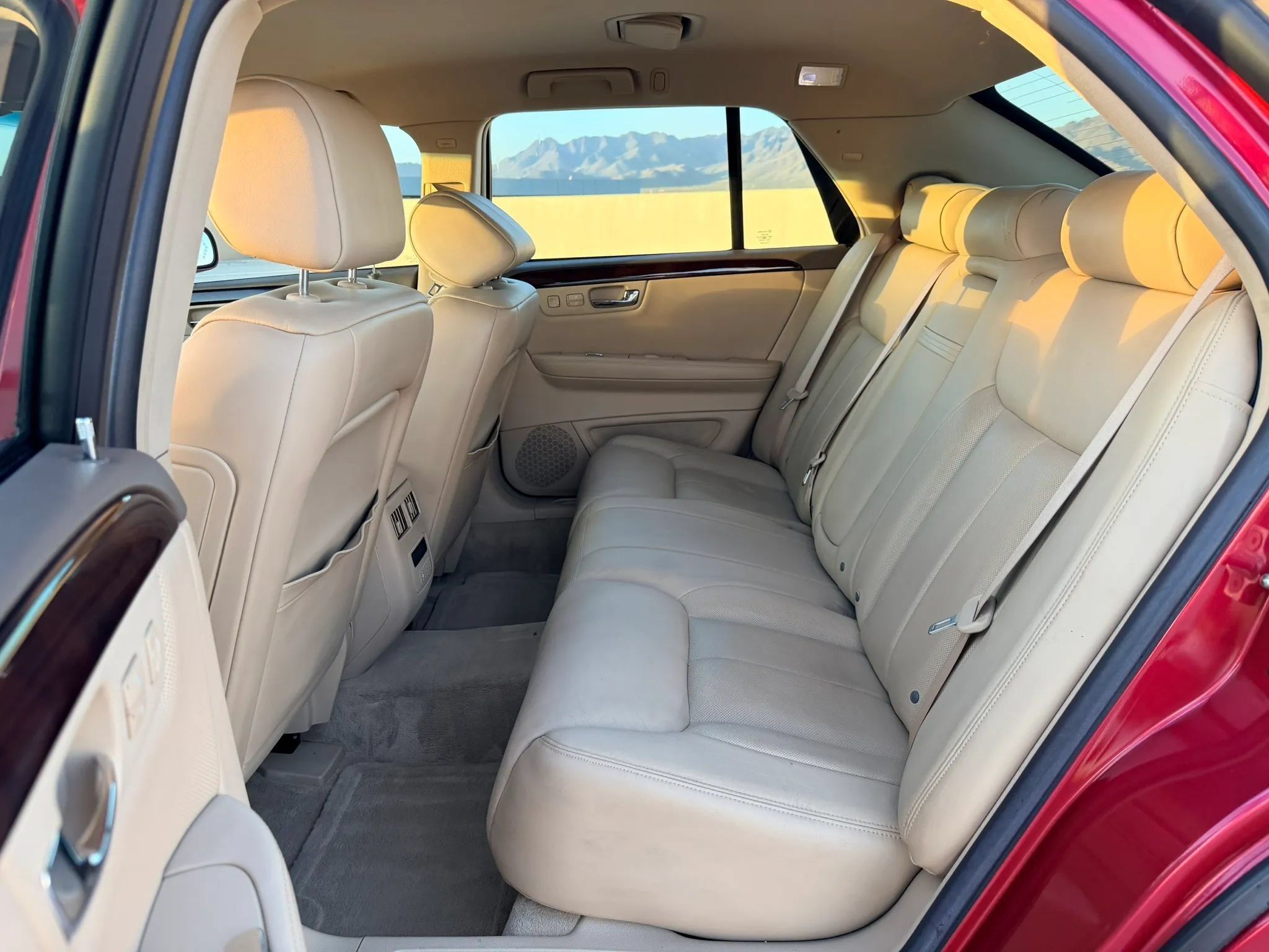 Used 2006 Cadillac DTS FWD image 12