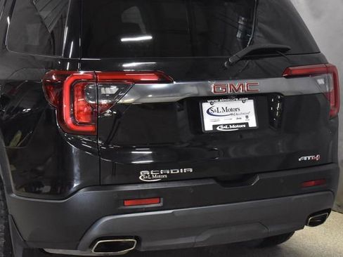 Used 2021 GMC Acadia AT4 w/ Preferred Package image 9